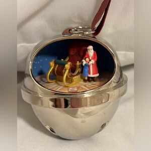 2005 Hallmark Keepsake Ornament Jingle Bell Memories The Polar Express